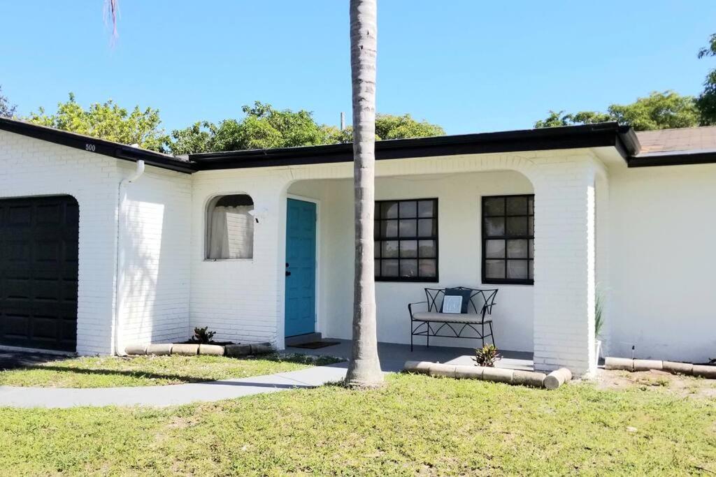 Whole House+Renovated+Pool+Lanai+Bbq+Close To All West Palm Beach Buitenkant foto