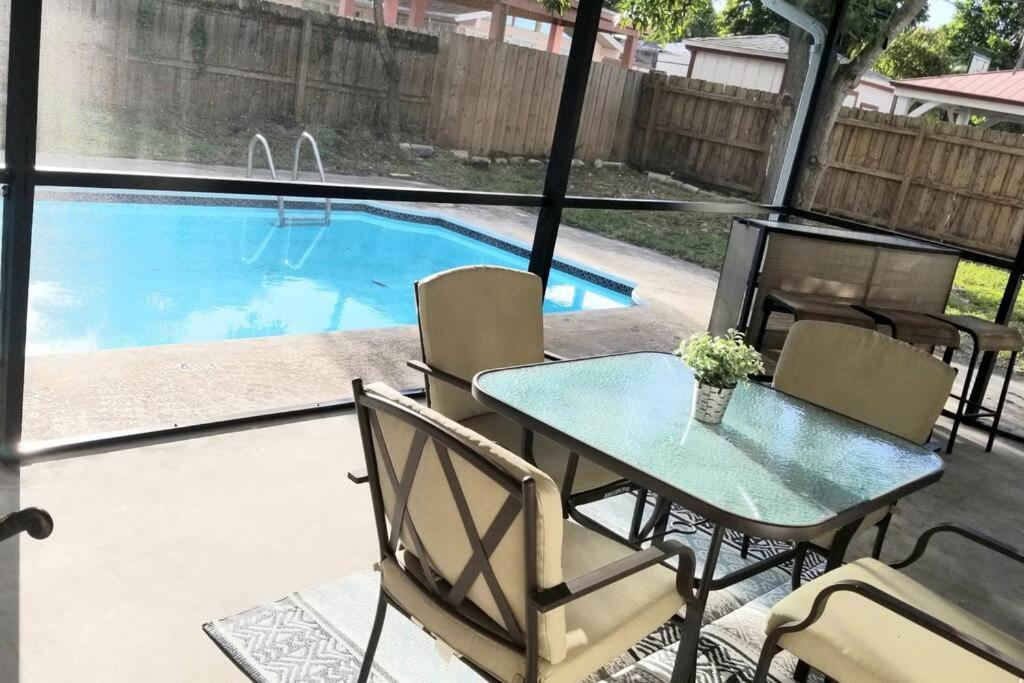 Whole House+Renovated+Pool+Lanai+Bbq+Close To All West Palm Beach Buitenkant foto