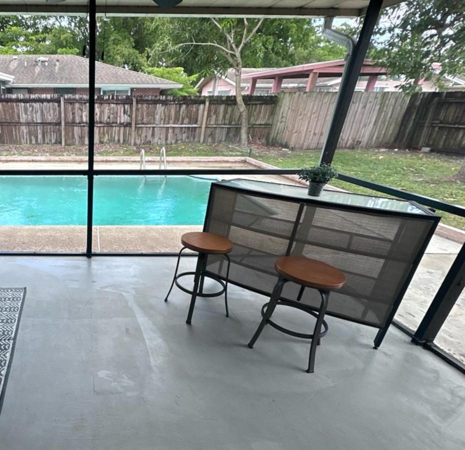 Whole House+Renovated+Pool+Lanai+Bbq+Close To All West Palm Beach Buitenkant foto
